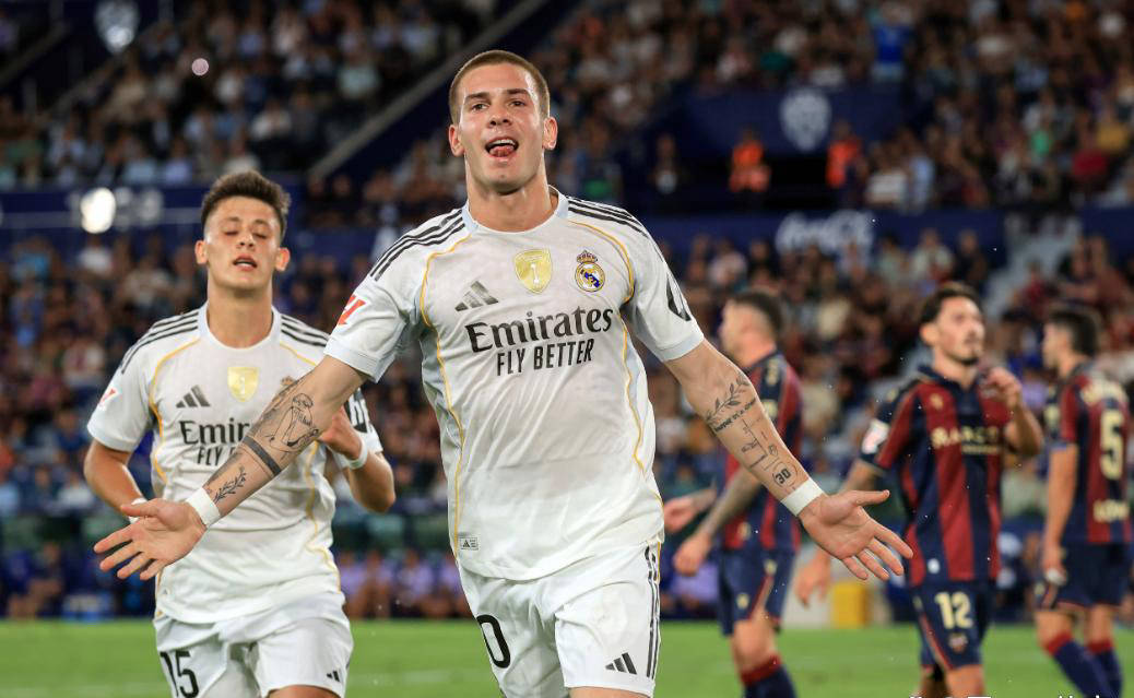 引进了多名, 凭借出色的 引进了多名, 凭借出色的