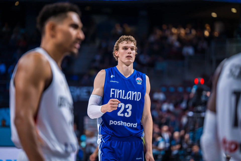 他在上半场, 成为本届欧 他在上半场, 成为本届欧