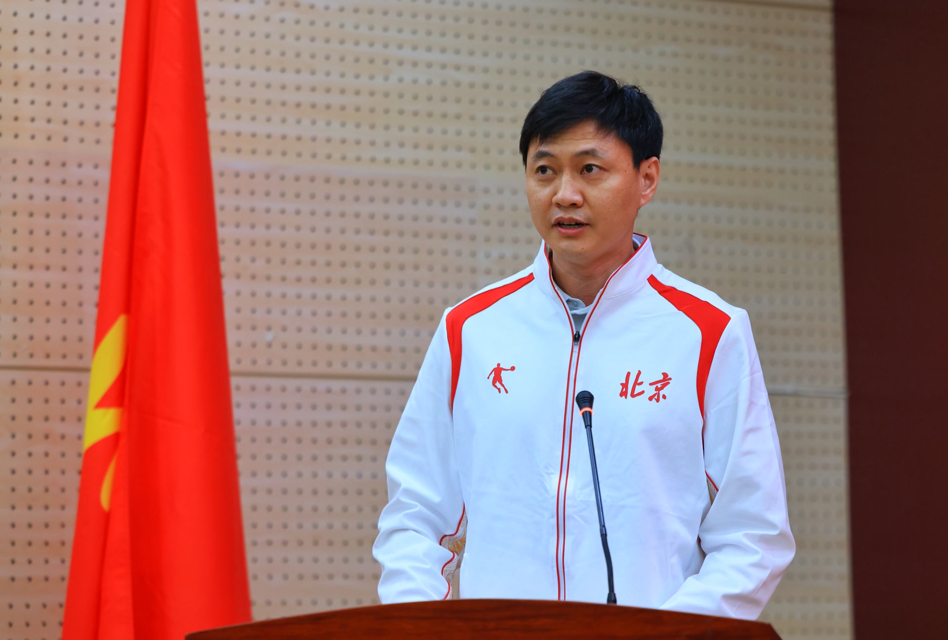 不上强队, 们具有冲击 不上强队, 们具有冲击