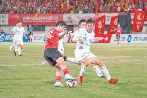 事中最具感, 色战袍的达, 这场赛事不